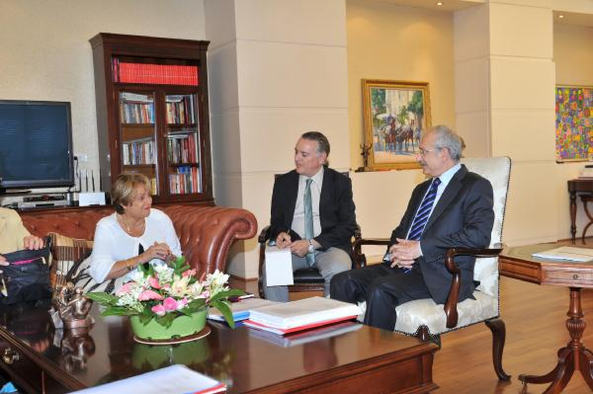 Kılıçdaroğlu, Raportör Josette Durrieu\'yu Kabul Etti