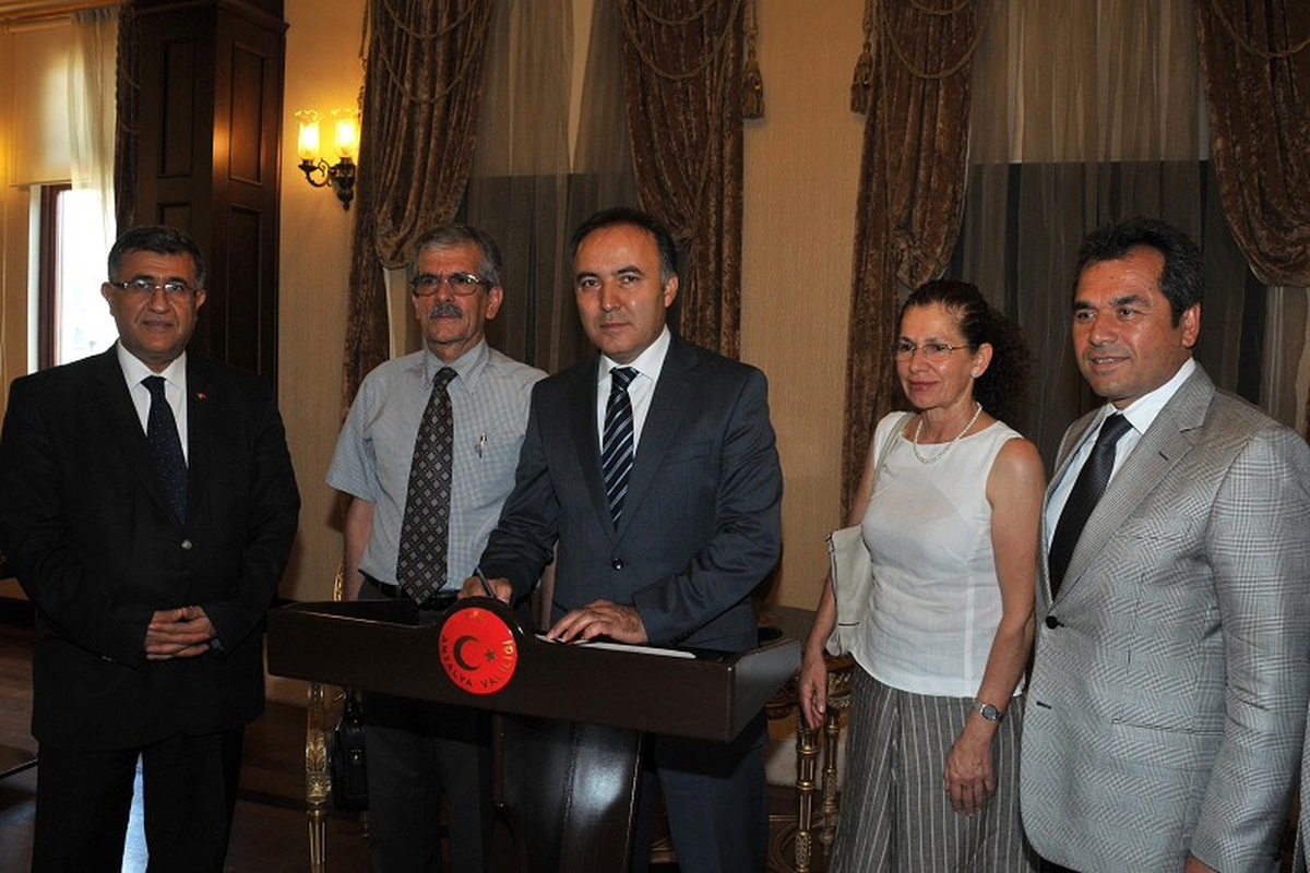 Manavgat\'ta 24 Derslik Sağlık Meslek Lisesi Yapılacak