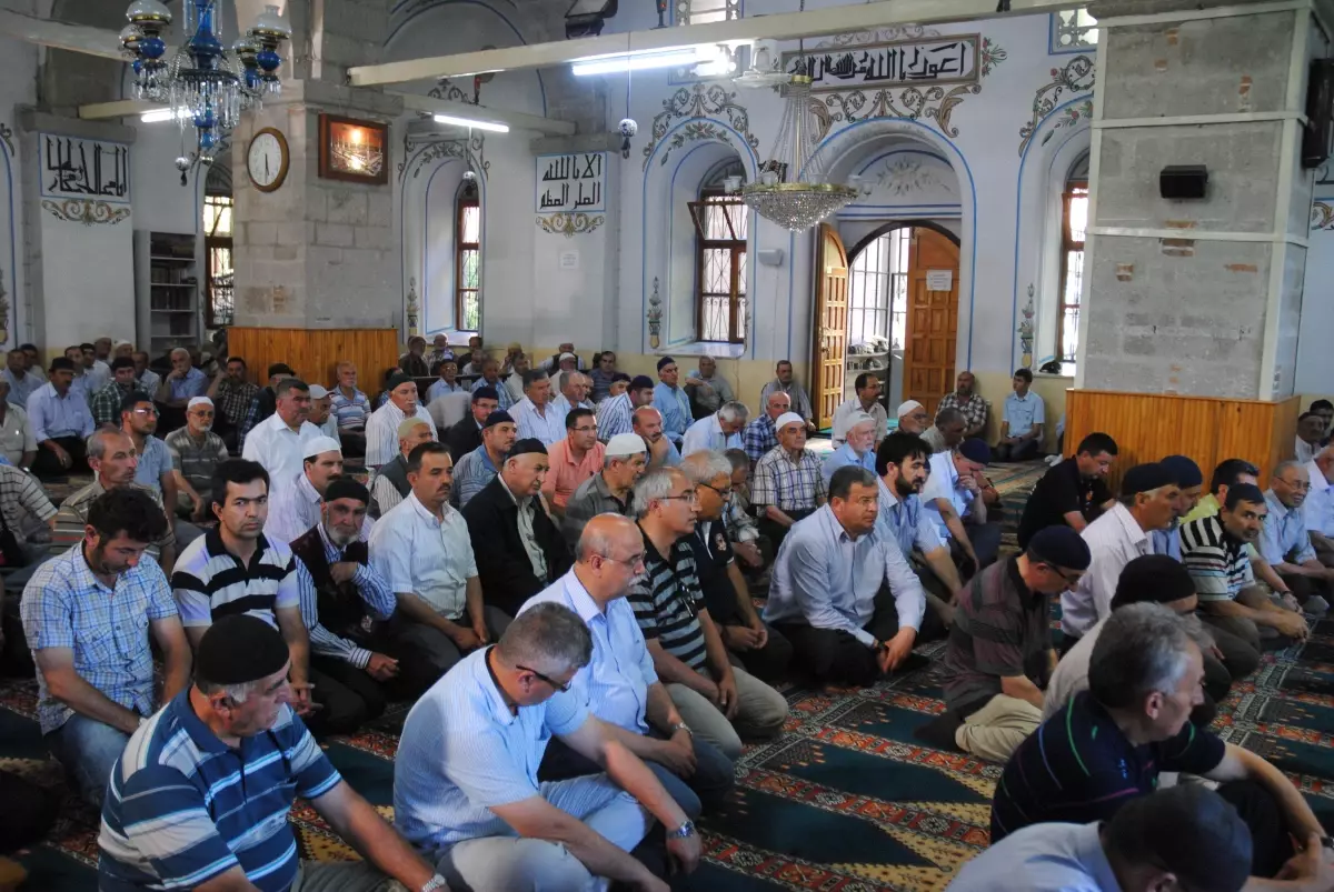 Merhum Fevzi Coşgun İçin Mevlit Okutuldu