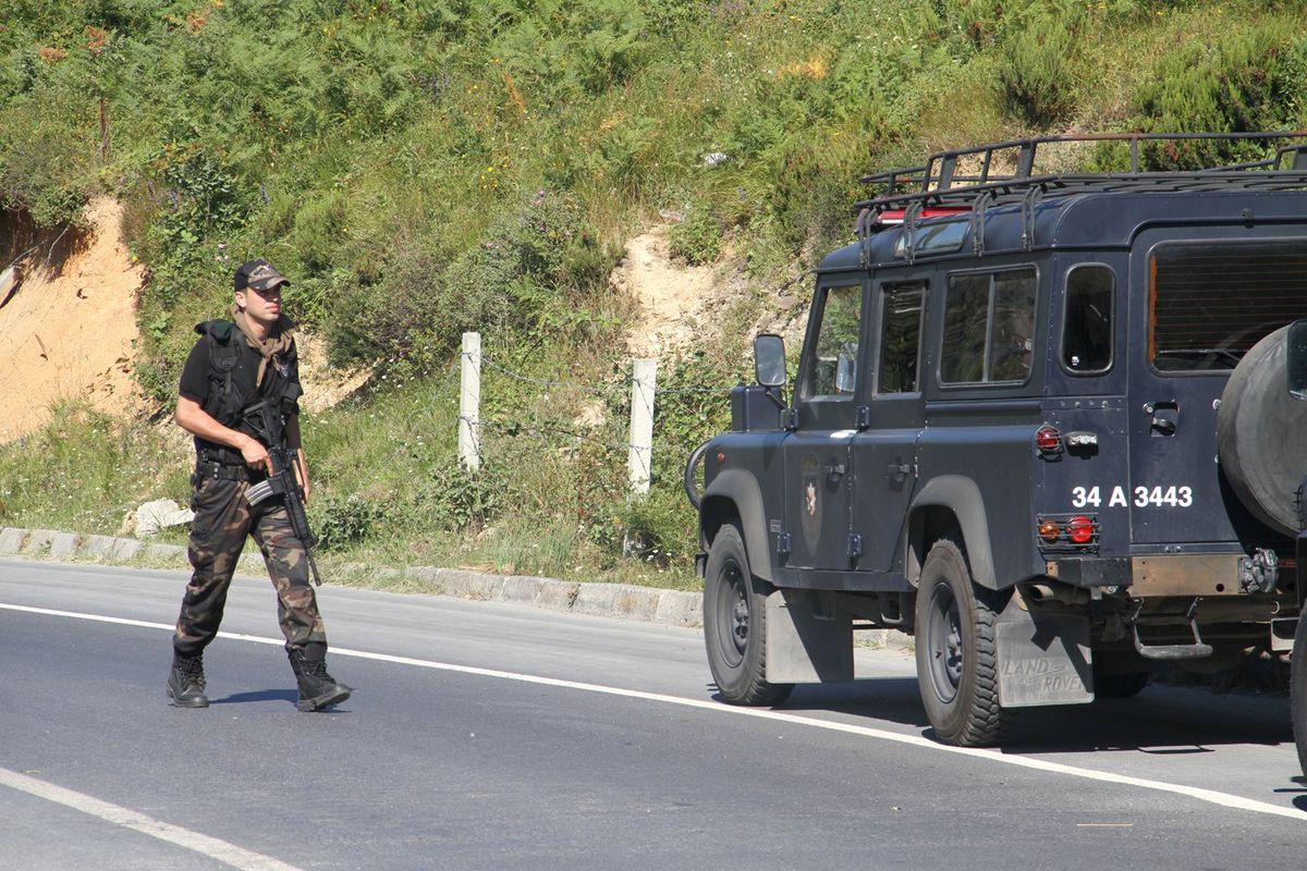 Arnavutköy\'de Terörist Operasyonu