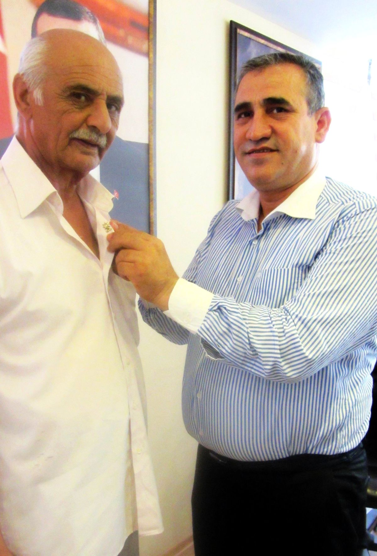 Şair "Postacı" AK Parti\'ye Katıldı