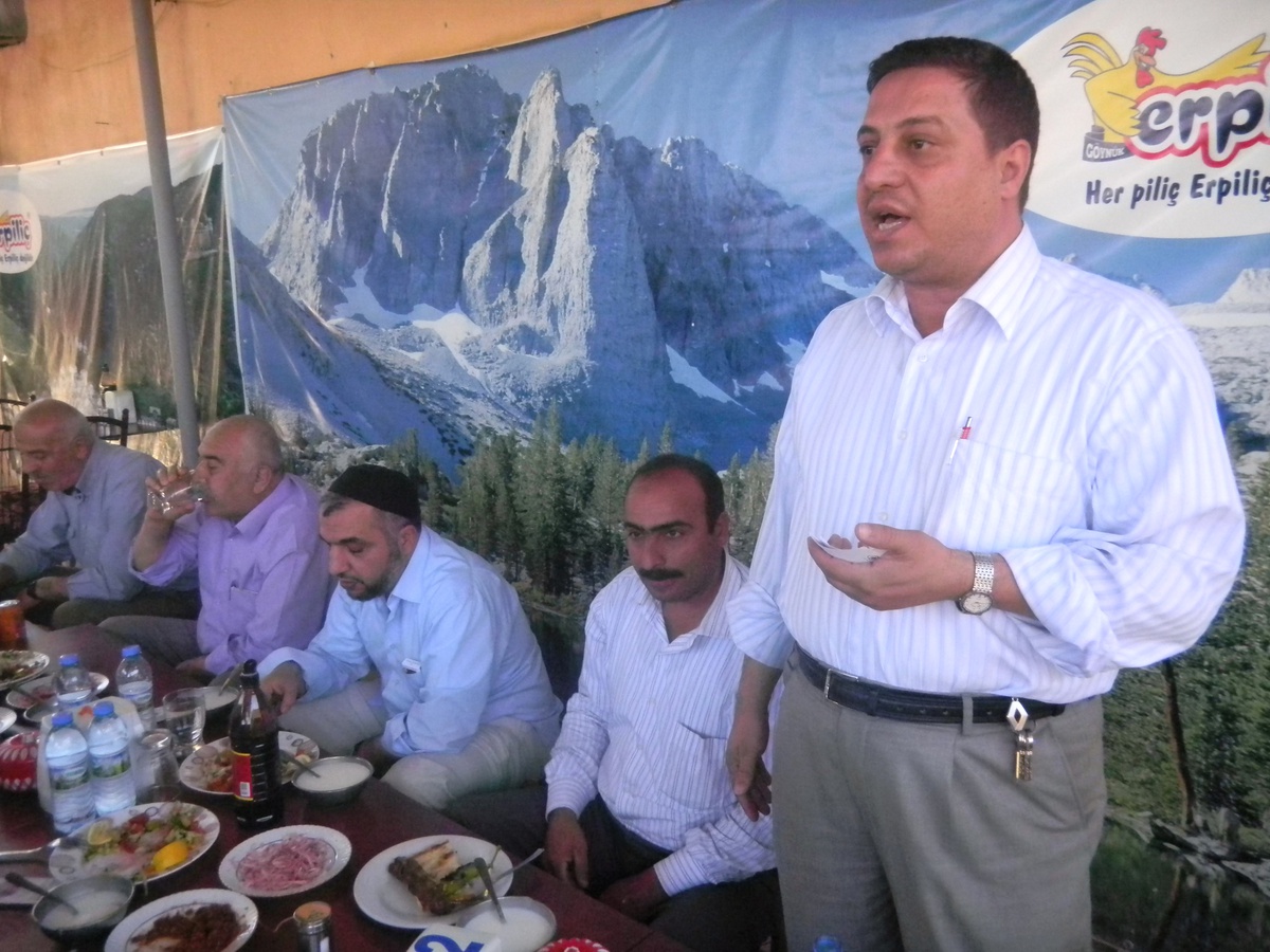 Türk Diyanet Vakıf Sendikası\'ndan Üyelerine Moral Yemeği