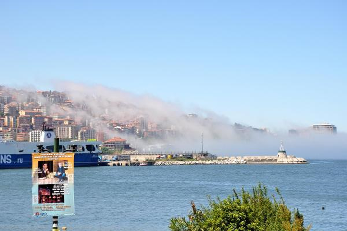 Zonguldak Sis Bulutu Altında