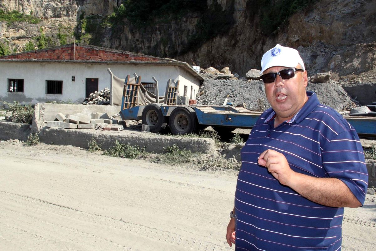 Amasra Belediyesi Çöp Dökülen Alanı Temizledi