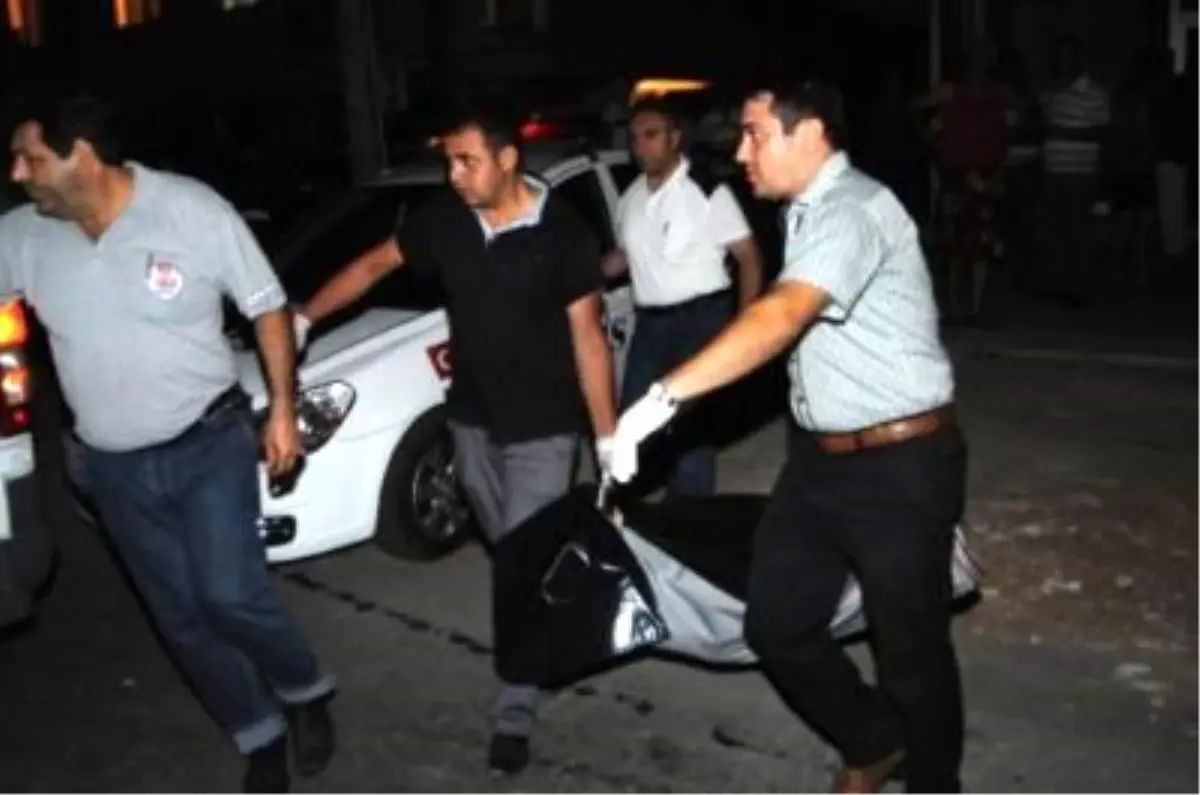 Anne, İki Çocuğunu Zehirle Öldürüp İntihara Kalkıştı