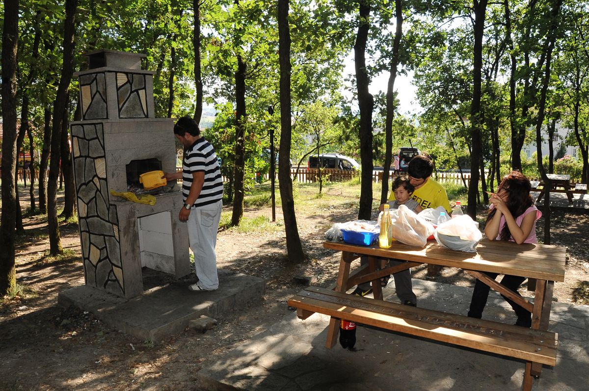 Başiskele Belediyesi Meşelik Mesire Alınında Çalışmaları Tamamladı