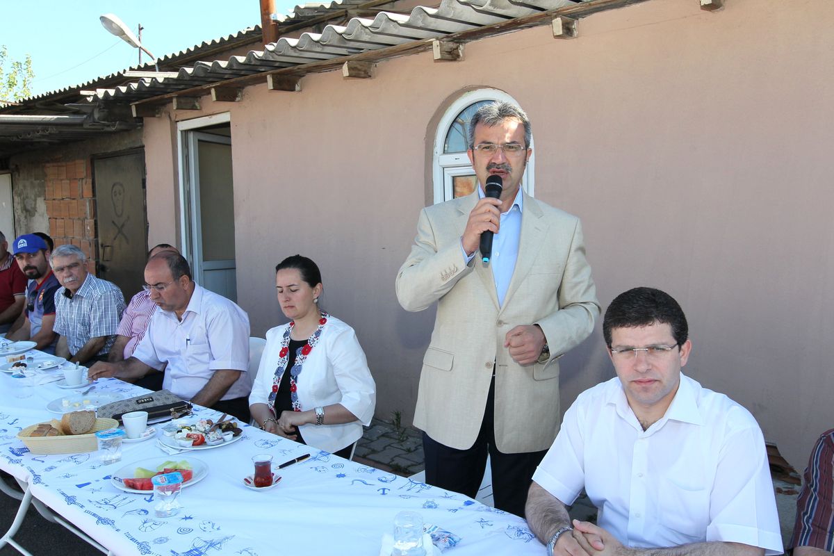 Başkan Köşker, Fen İşçileriyle Kahvaltıda Buluştu