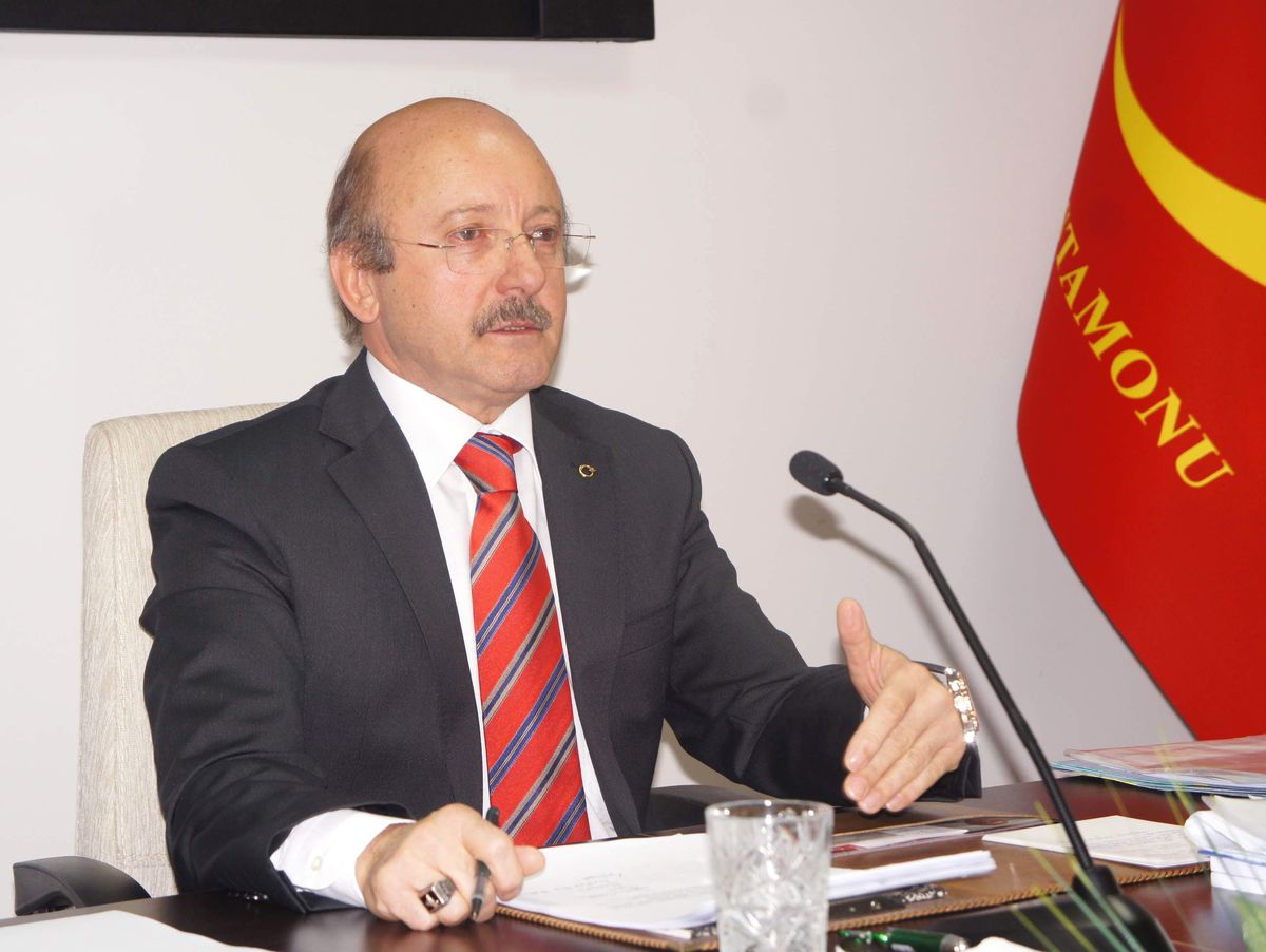 Başkan Topçuoğlu, En Başarılı Başkanlar Sıralamasında 5\'inci Oldu