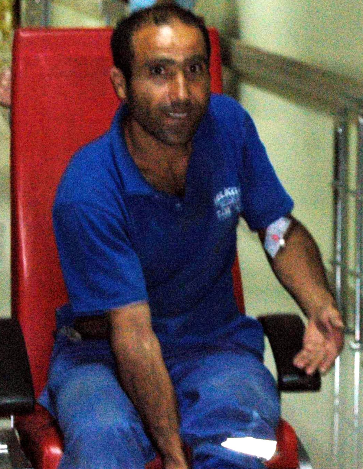 Belediye İşçisini Yılan Soktu