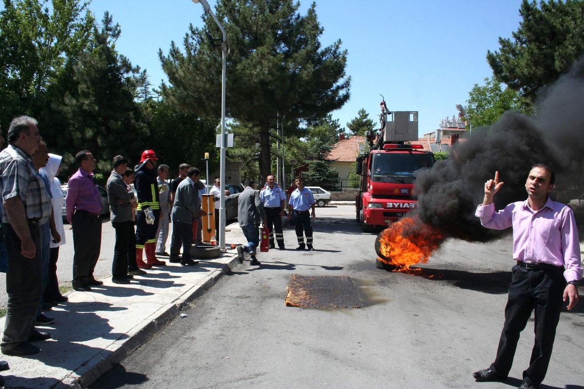 Beyşehir\'de Hastanede Yangın Eğitim ve Tatbikatı