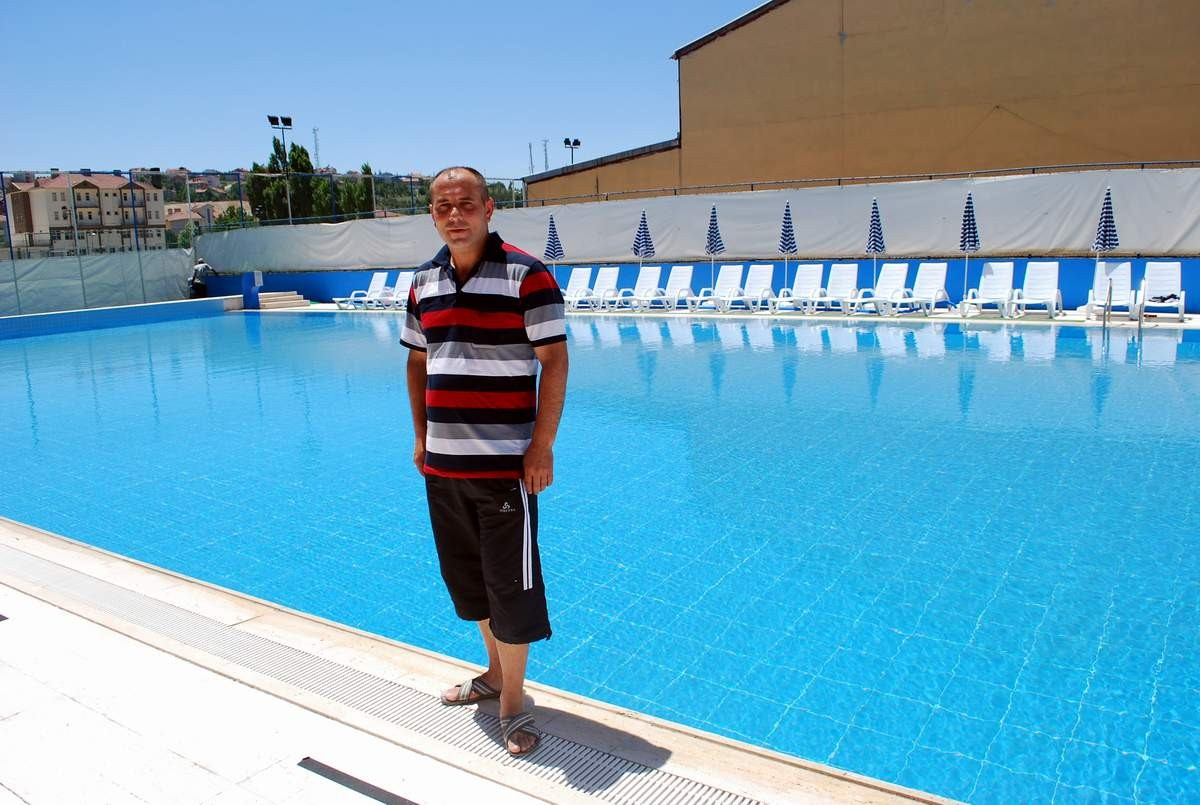 Bozüyük\'te Yarı Olimpik Yüzme Havuzu Hizmete Girdi