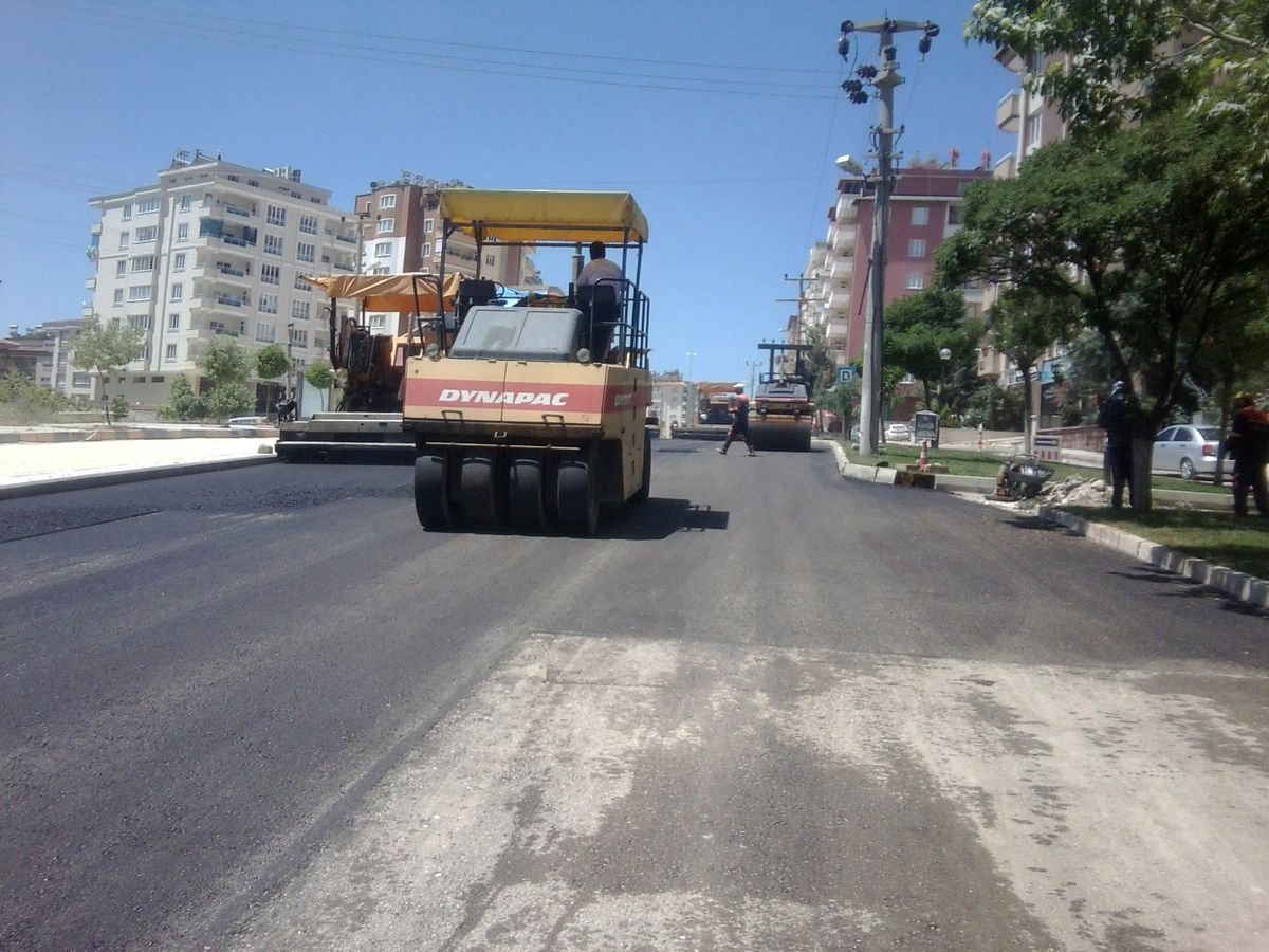 Büyükşehir Belediyesi Asfalt Sezonunu Açtı