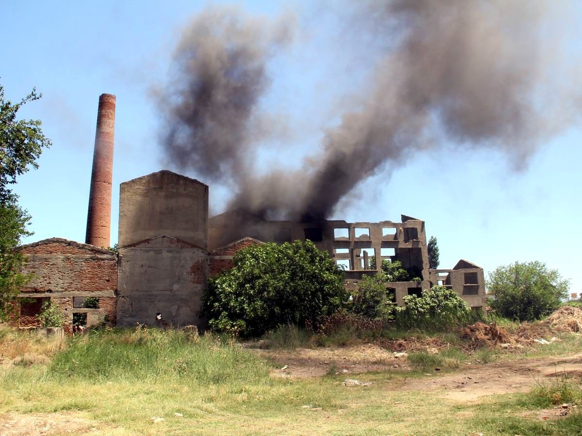 Eski Zeytinyağı Fabrikasında Yangın