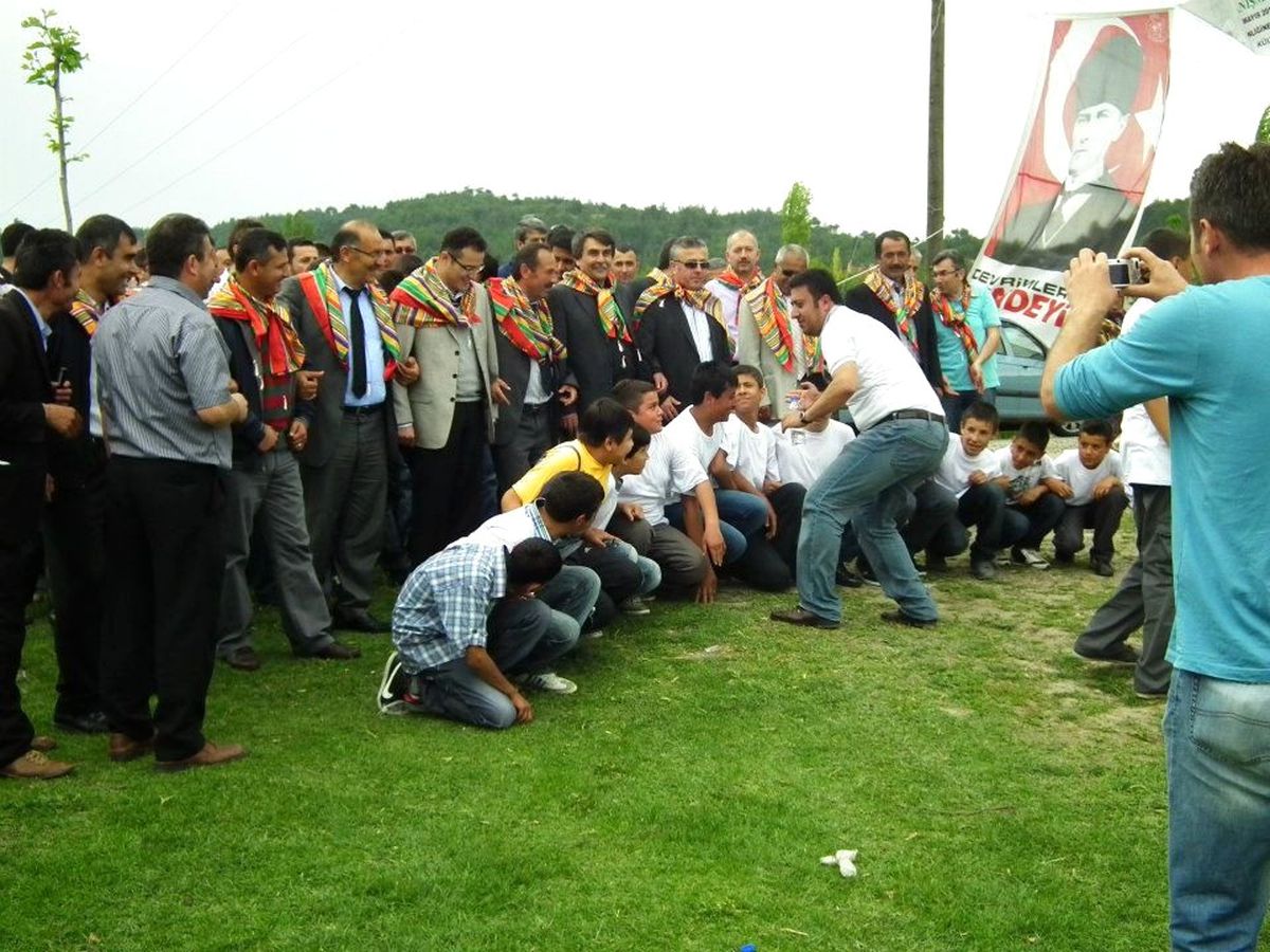 Harmancık\'ta Köy Şenliği