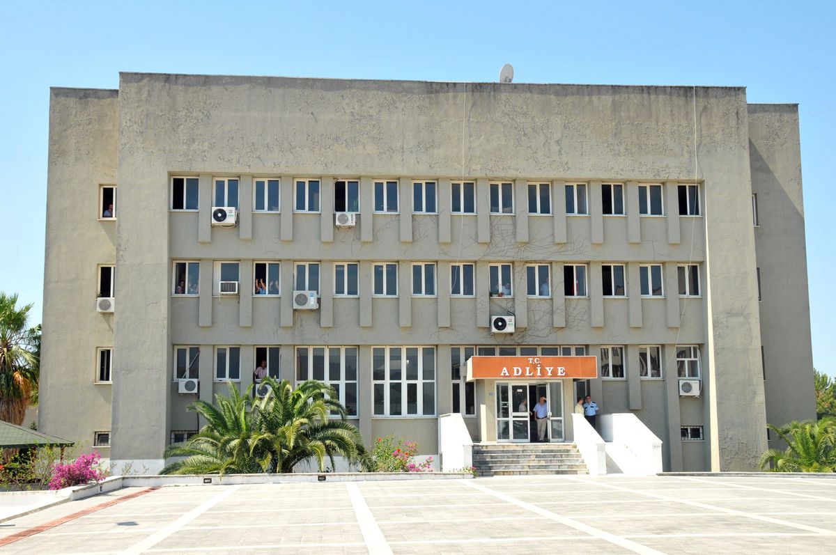 Kapatılan Dalaman Adliye İçin Yürüyüş