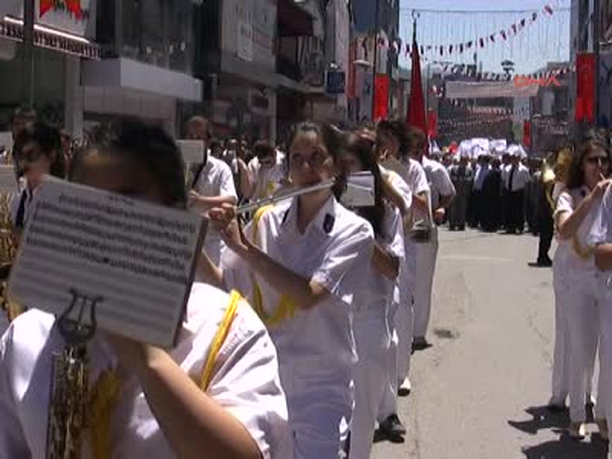 Karaelmas Festivali Başladı Zonguldak\'ta Düzenlenen, Karaelmas Uluslararası Kültür ve Sanat...