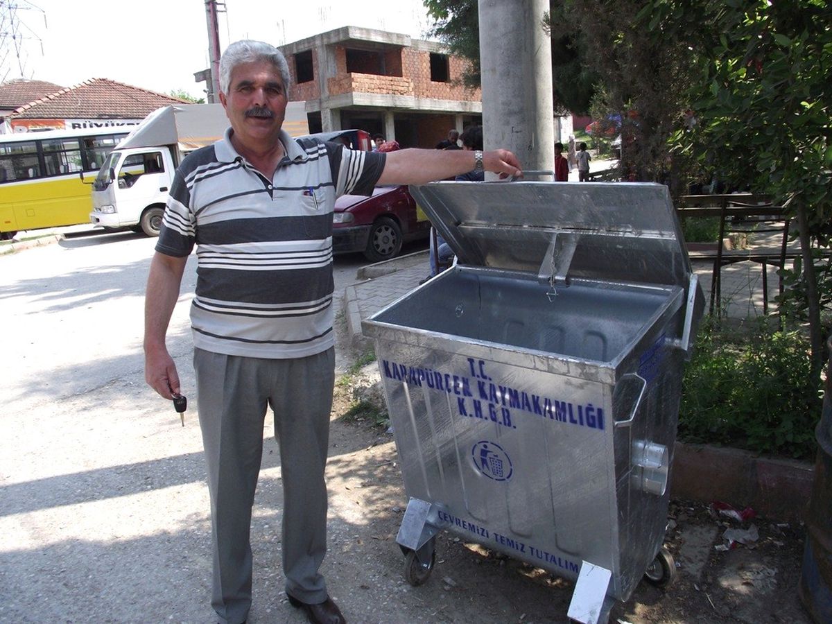 Köylere Çöp Konteynerleri Dağıtılmaya Başlandı