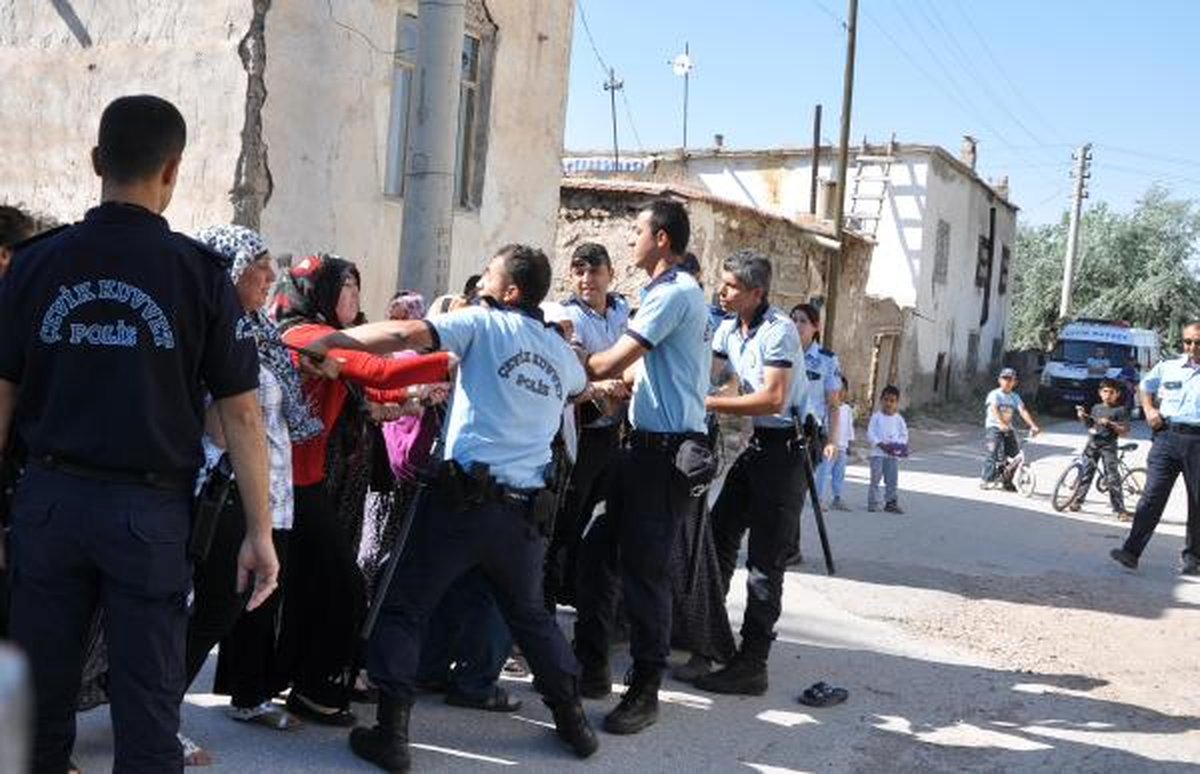 Mahallede Baz İstasyonu Tepkisi