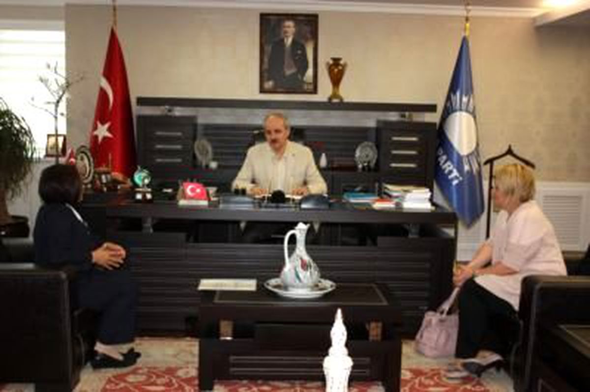 Numan Kurtulmuş Hemşireleri Ağırladı