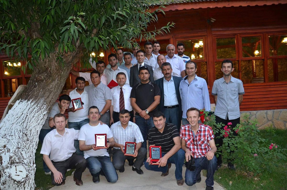 Polisler Plaket ile Uğurlandı