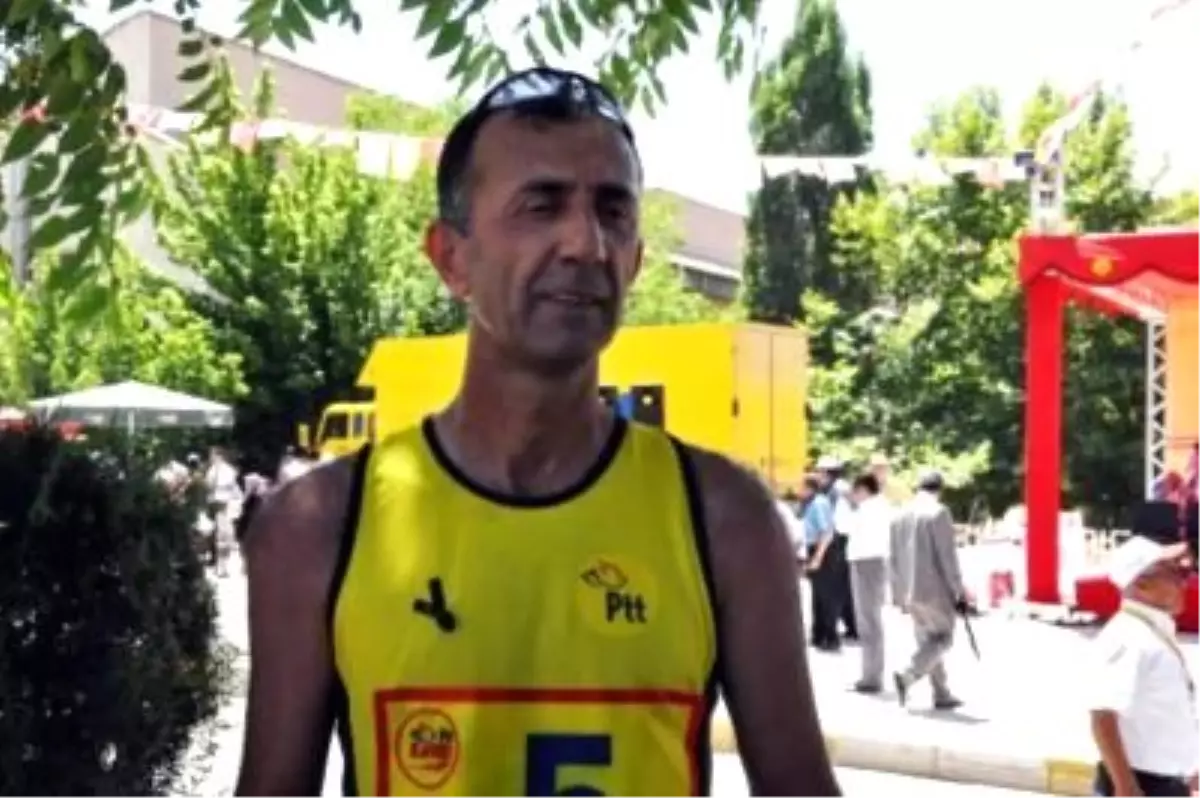 Posta Dağıtıcıları Yarışında, Teröre Tepki