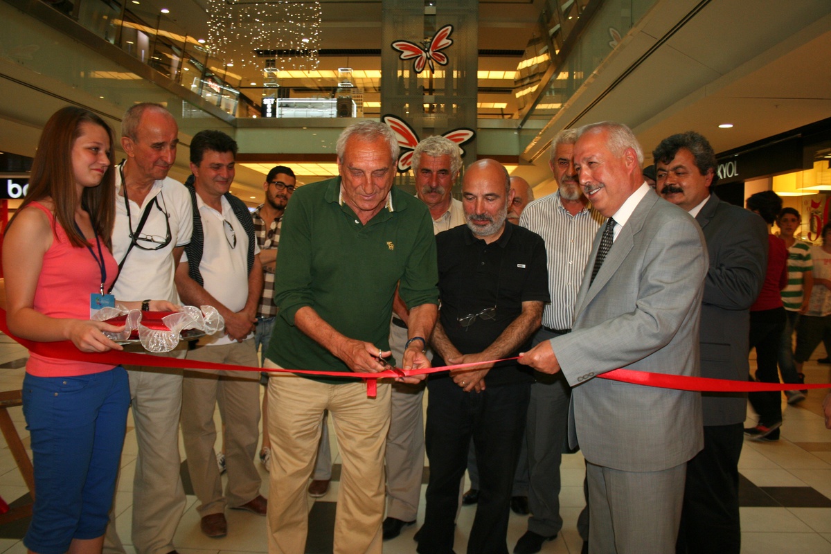 Şafak Tortu Fotoğraf Sergisi Açıldı