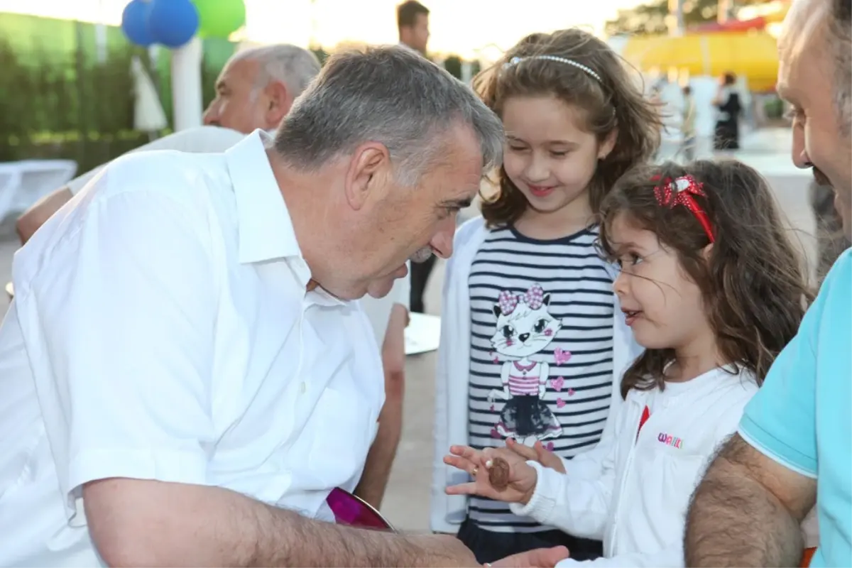 Sakarya\'da Bölgenin En Büyük Aquapark\'ı Hizmete Girdi