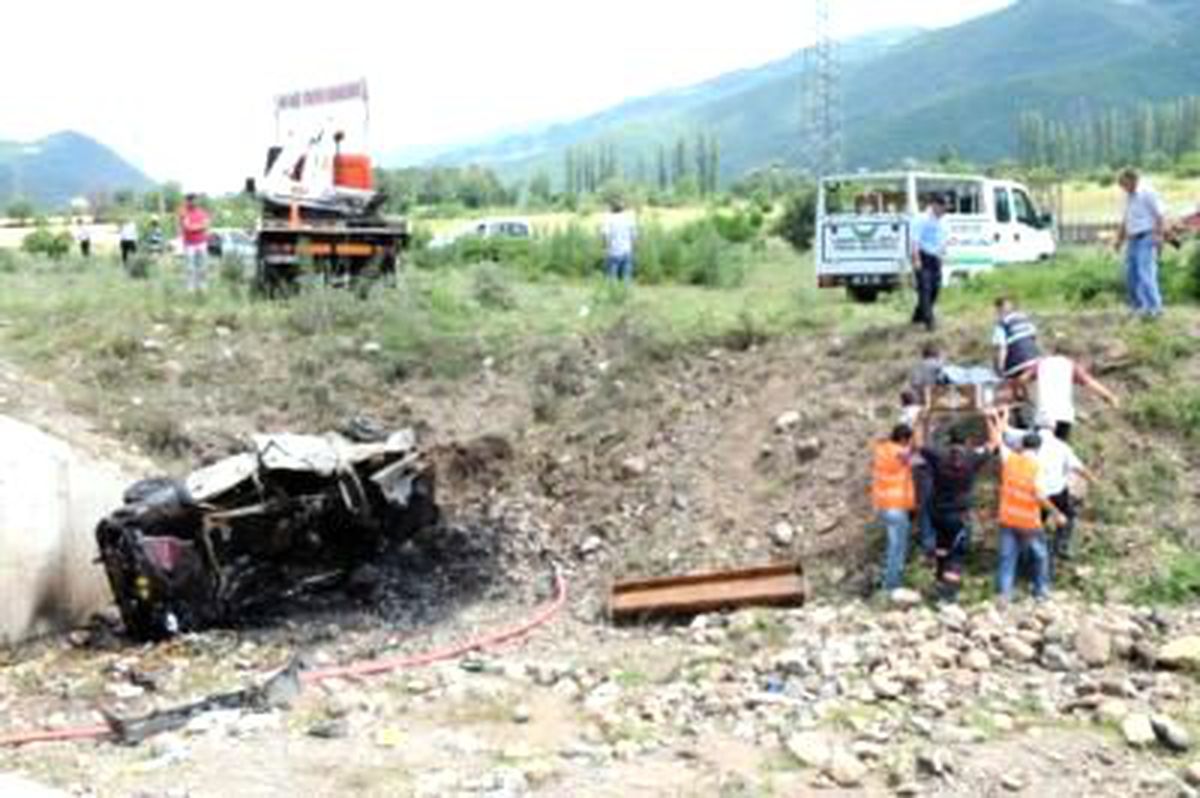 Tokat\'ta Trafik Kazası: 3 Ölü, 1 Yaralı