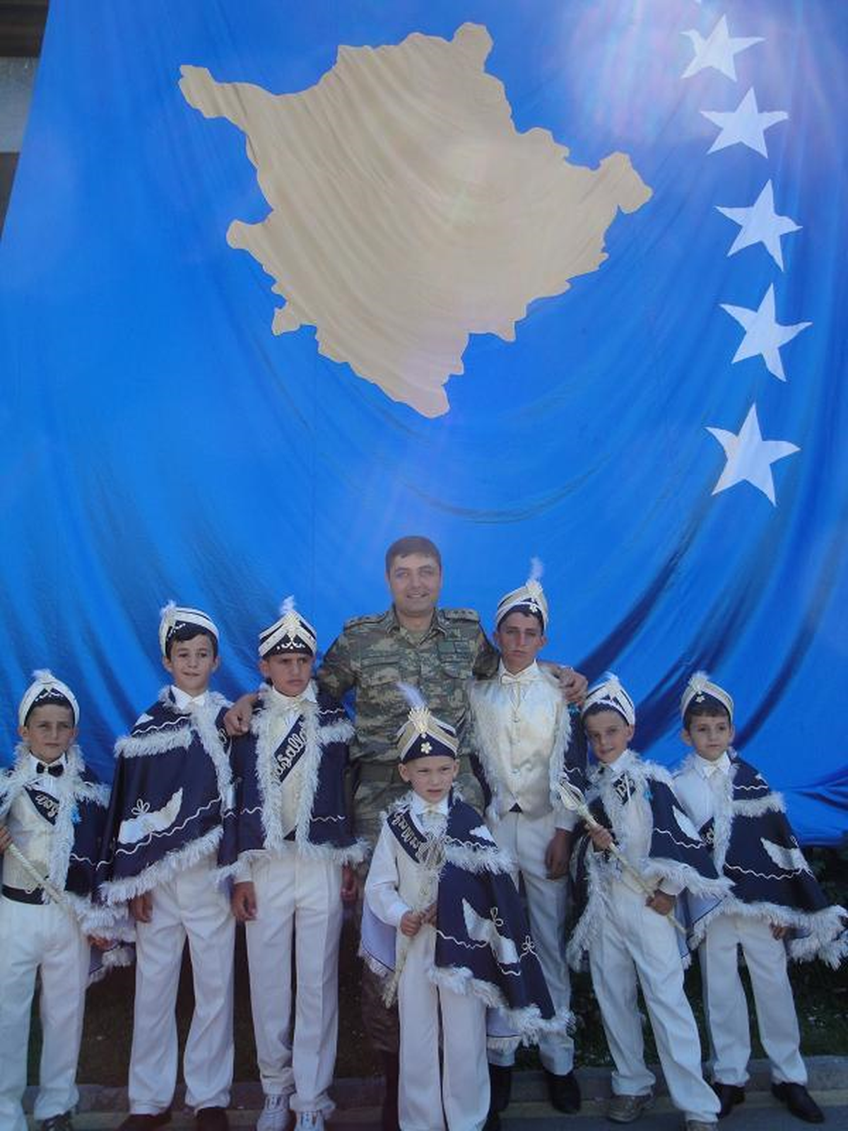 Türk Askeri 250 Kosovalı Çocuğu Sünnet Etti