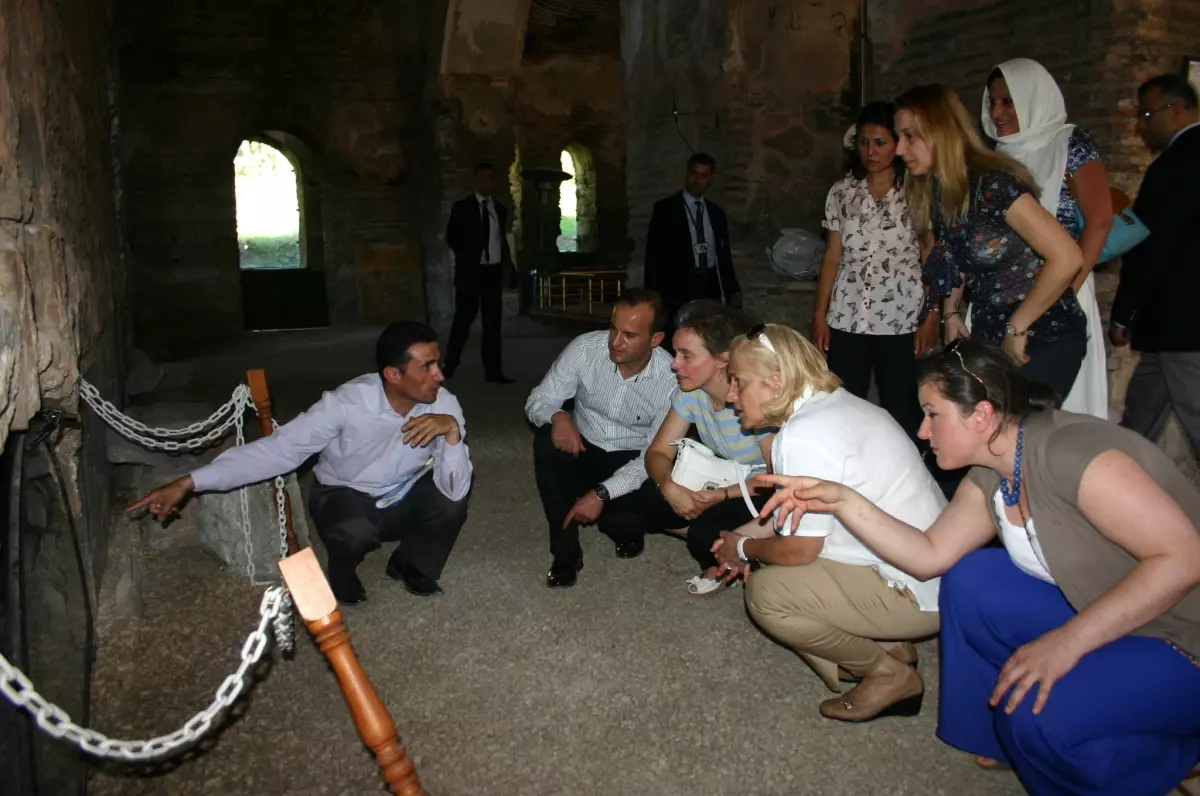 Türk-Yunan Donanma Komutanlarının Eşleri Ayasofya'yı Gezdi