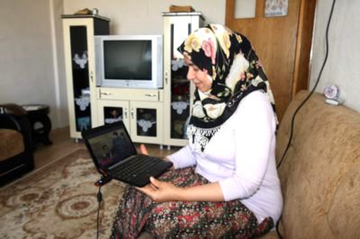 Uşaklı Emine Yılmaz Oğlunun Yüzünü İlk Kez Gördü