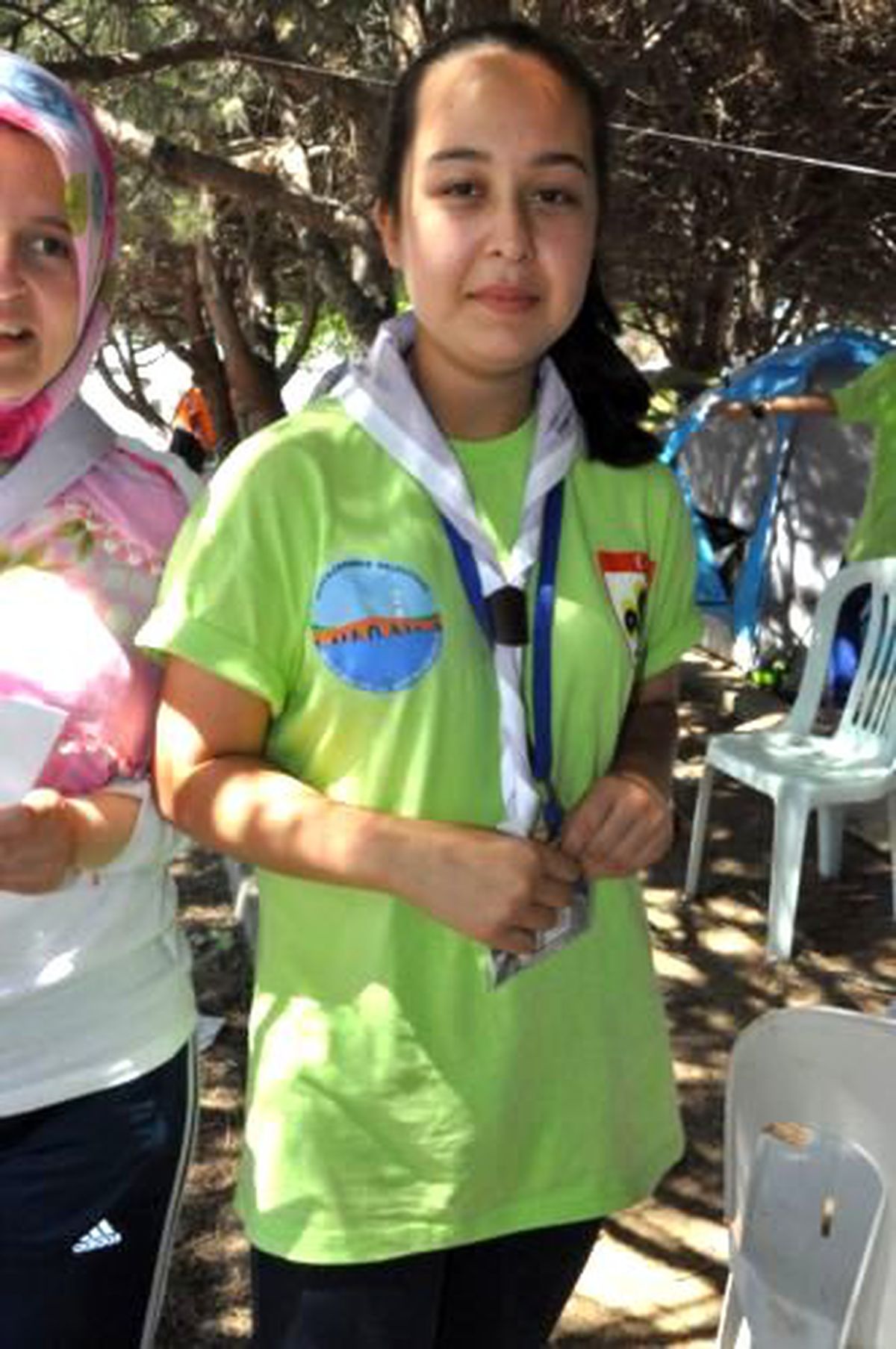 Veliler Mutlu, İzciler Mutlu