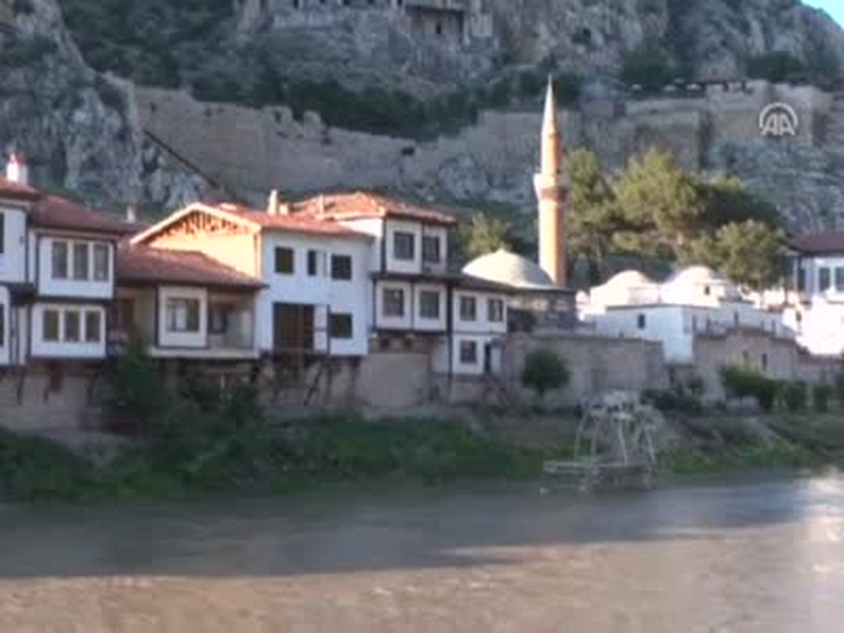 Yeşilırmak\'ta Balık Ekmek Keyfi