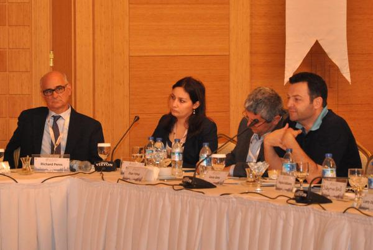 Abant Platformu\'nda Yabancı Katılımcılar, Tutuklanmaları Eleştirdi(2)