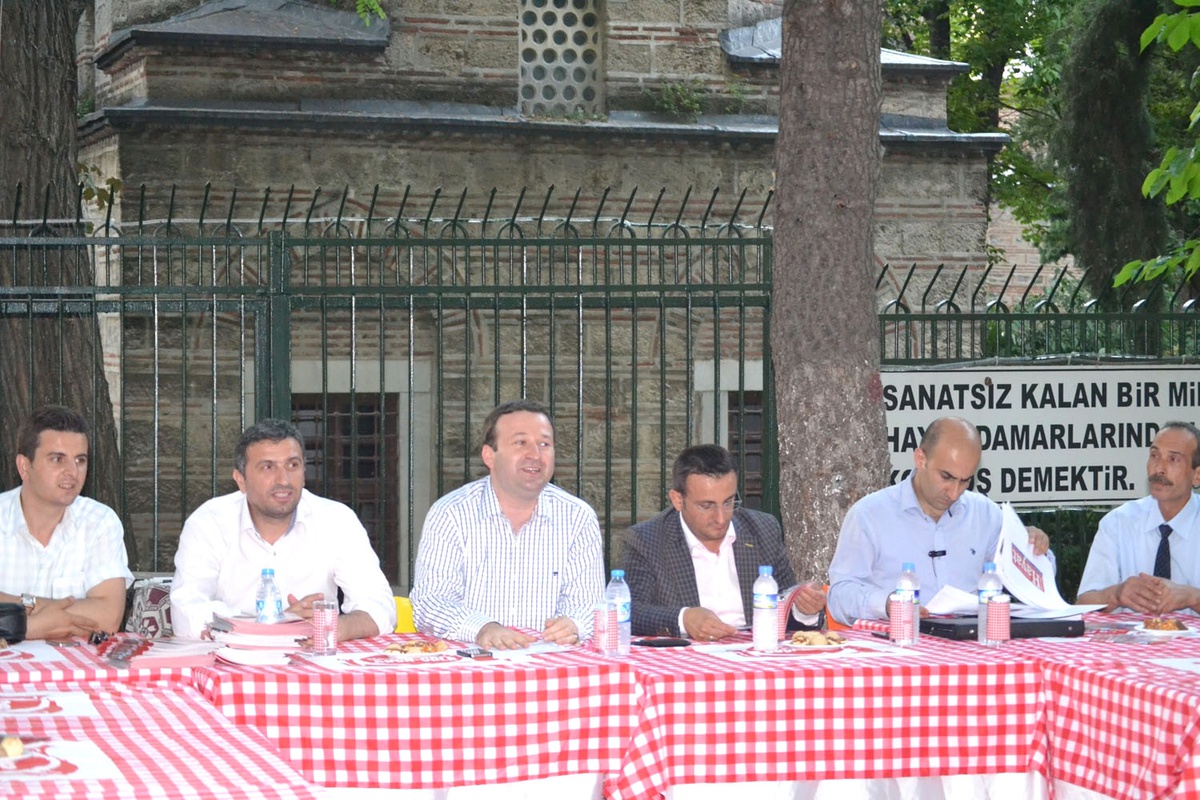 AK Parti Osmangazi İlçe Başkanlığı Mahalle Ziyaretlerini Sürdürüyor