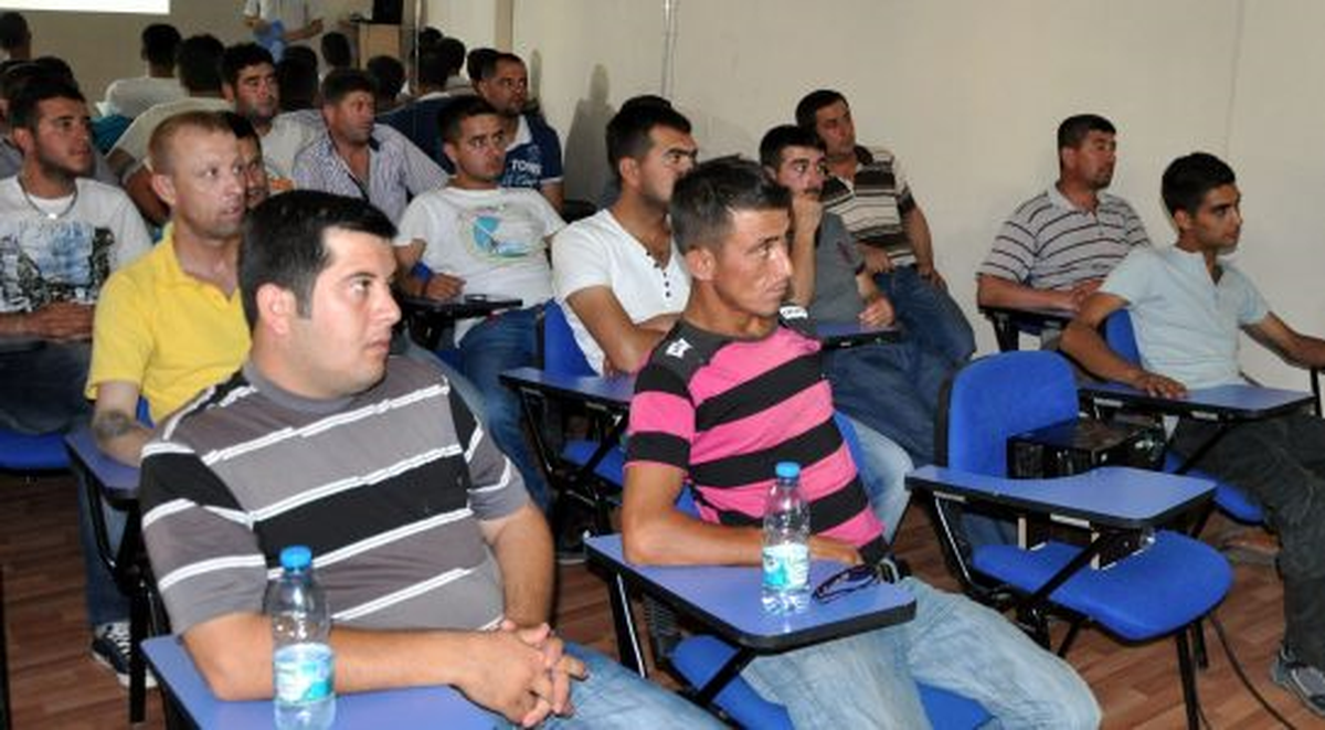 Aliağa Belediyesi\'nden 100 Gence Mesleki Eğitim