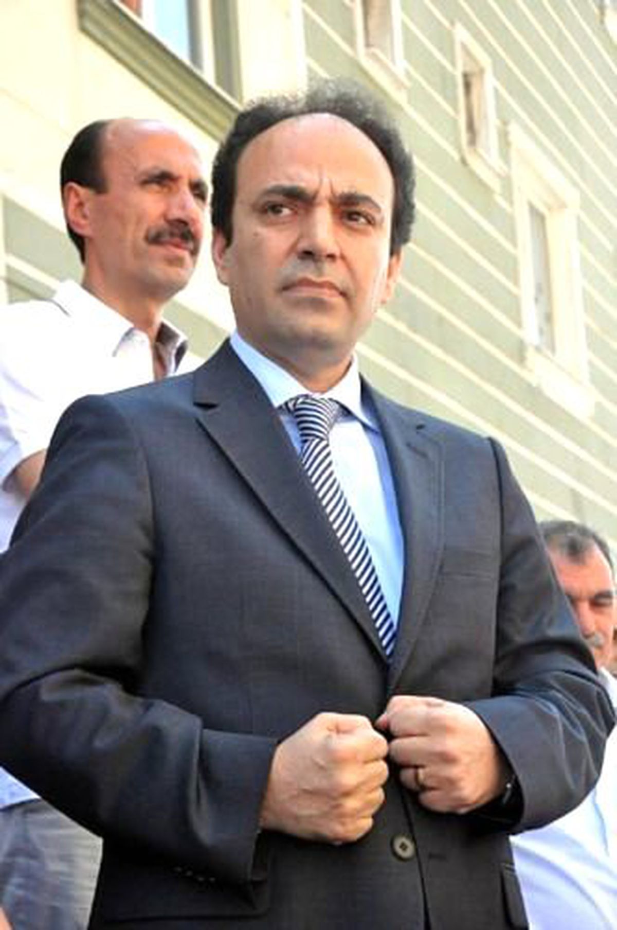 Polisten Baydemir\'i Çıldırtan Kutlama!