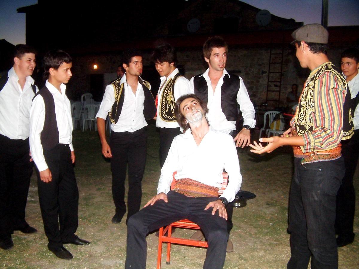Burhaniye\'ye Gönül Verenler Gecesi