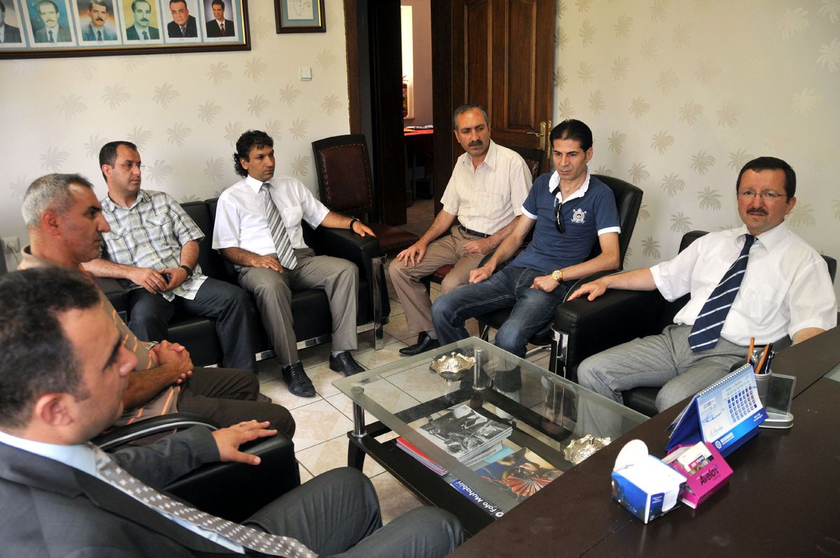 Diyarbakır Emniyet Müdürü Sağlam\'dan Güneydoğu Gazeteciler Cemiyeti\'ne Ziyaret
