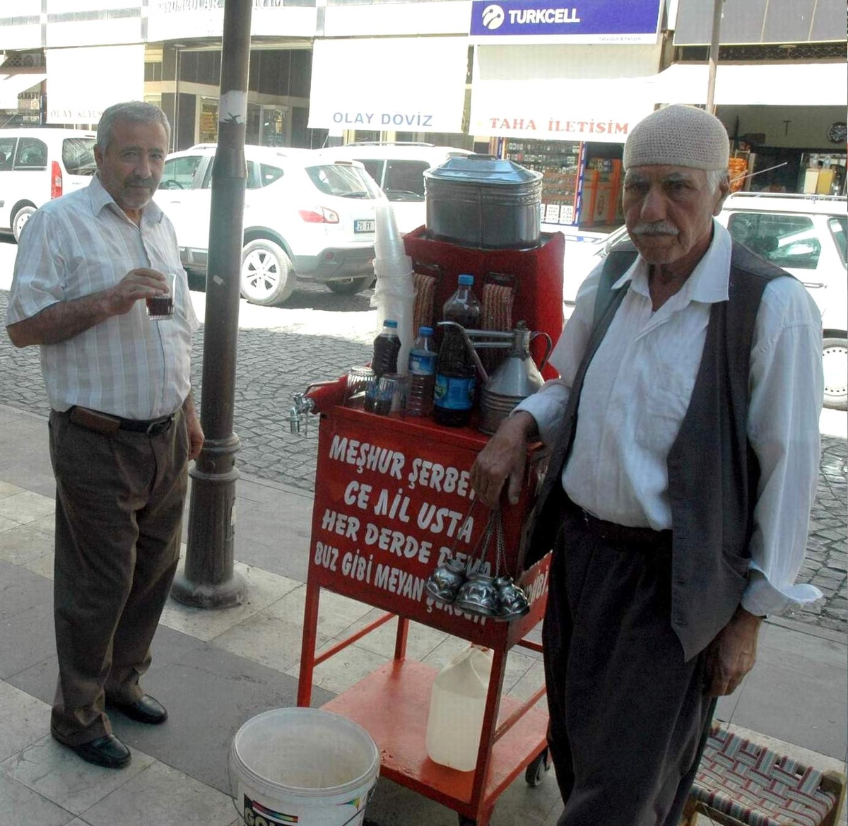 Diyarbakırlılar Meyan Şerbeti ile Serinliyor