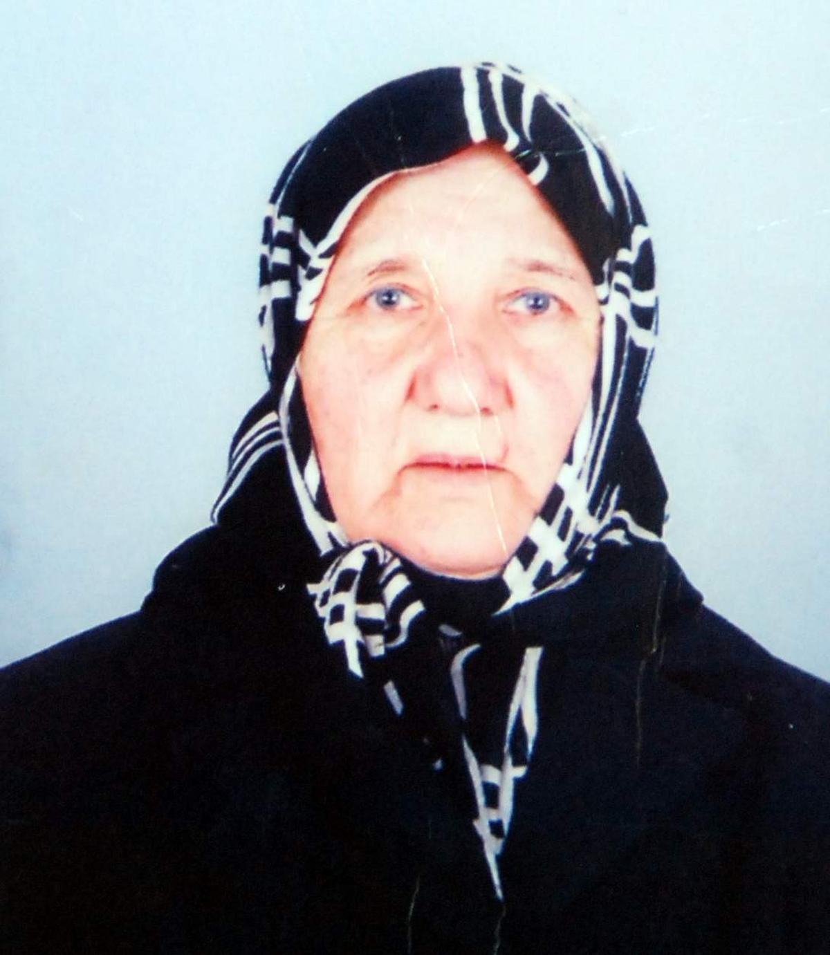 Emekli Tümgeneral Özkasnak, Özel İzinle Annesinin Cenazesine Katıldı
