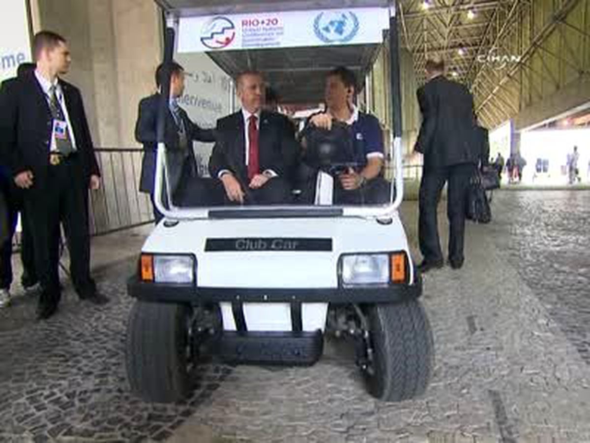 Erdoğan, Golf Aracına Bindi