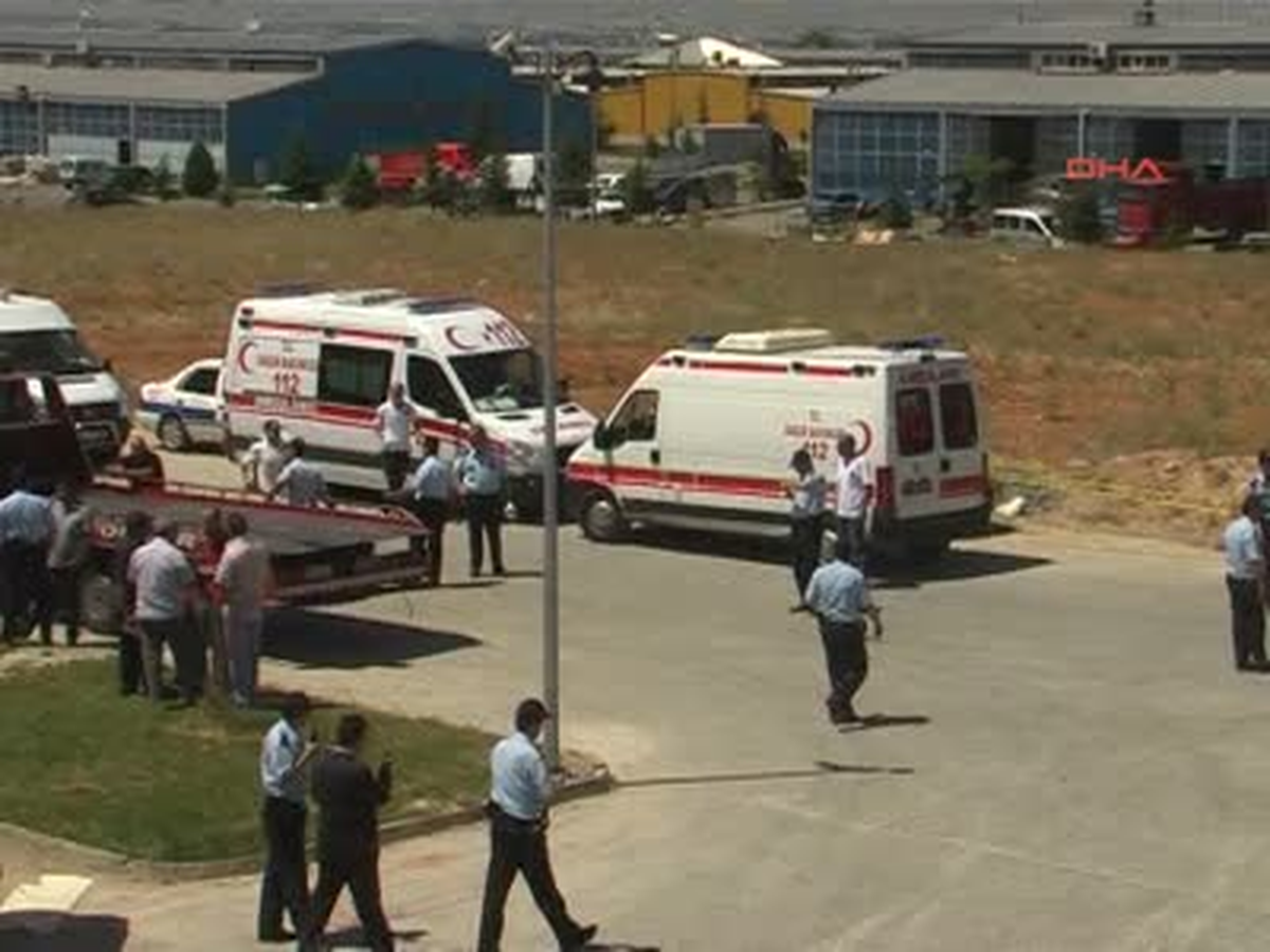 Eskişehir\'de Patlama: 3 Ölü