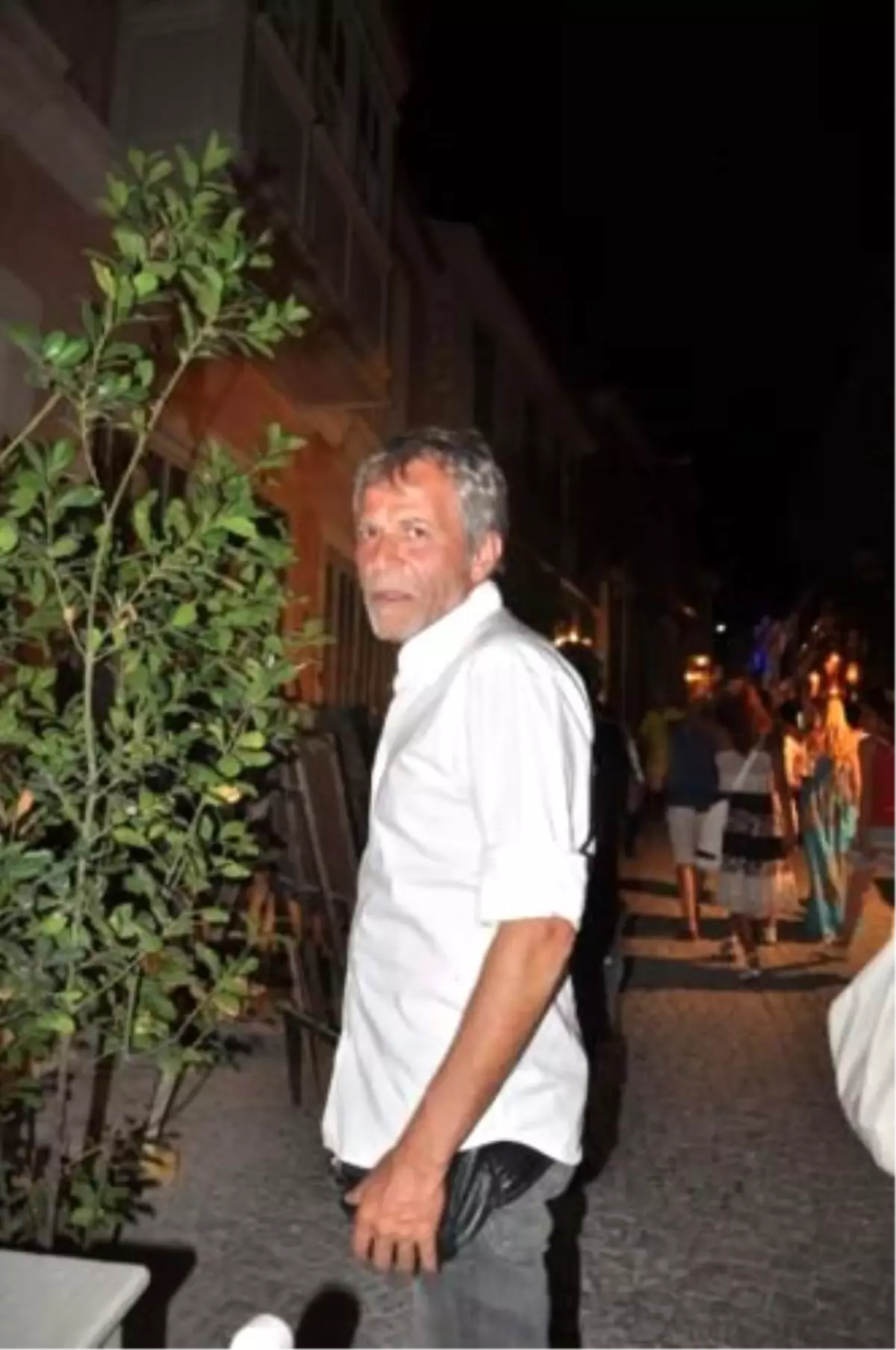 Final Gecesinde Coşkulu Kutlama