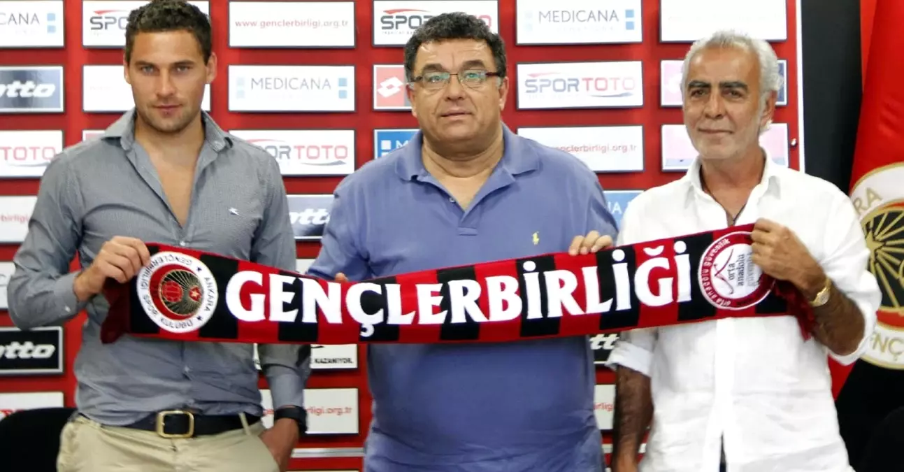 Gençlerbirliği, Dusco Tosiç ile 3 Yıllık Sözleşme İmzaladı