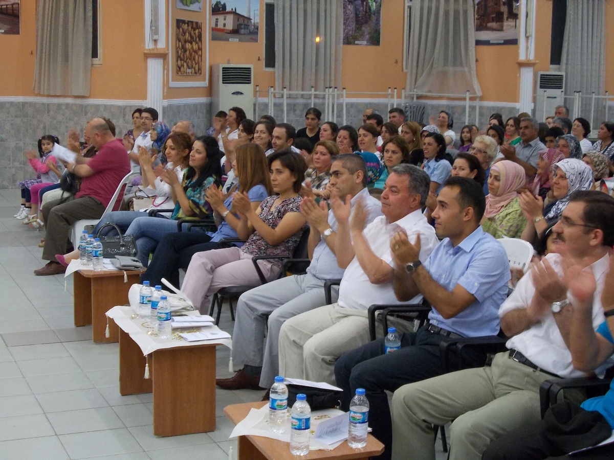 Halk Eğitim Merkezi Kursiyerleri Türk Halk Müziği Konseri Verdi