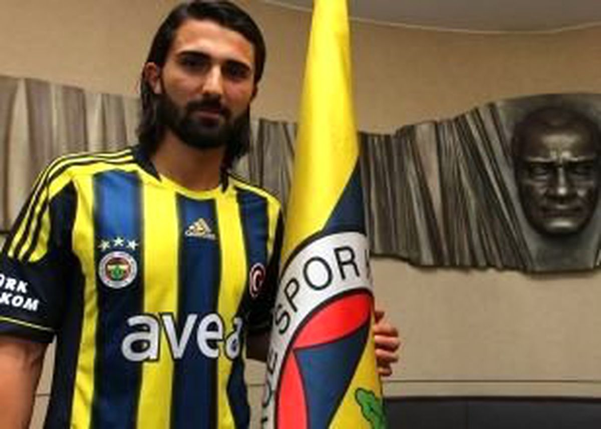 Hasan Ali Kaldırım Resmen Fenerbahçe\'de