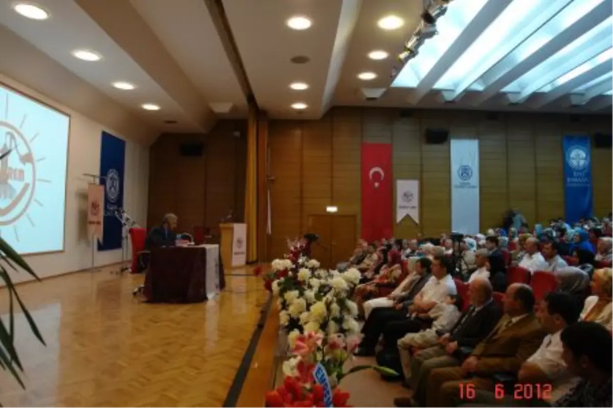Hz. Mevlana Konulu Bir Konferans Düzenlendi
