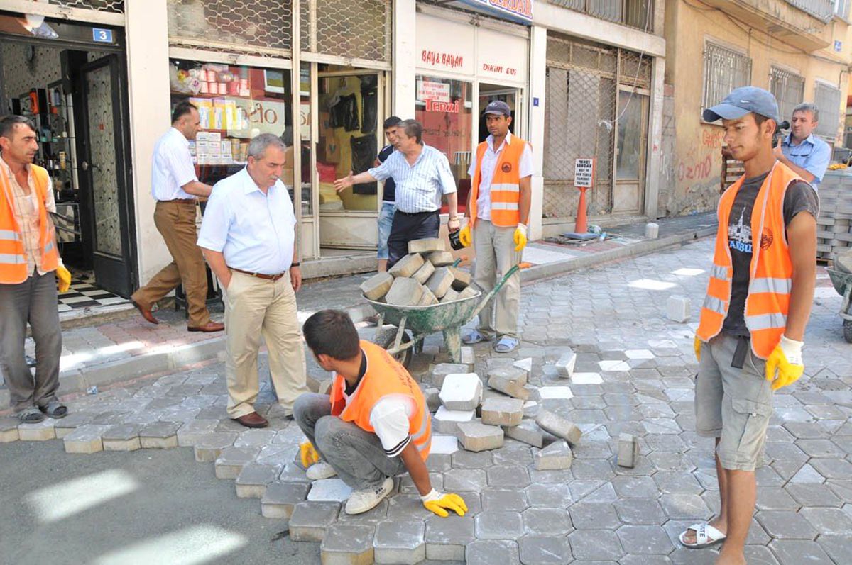 İlkadım\'da 200 Sokak Aynı Anda Hizmet Alıyor