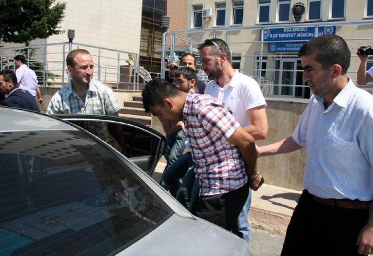 Kapkaççı Aynı Gömleği Giyince Yakalandı
